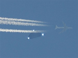 plane triangle UFO